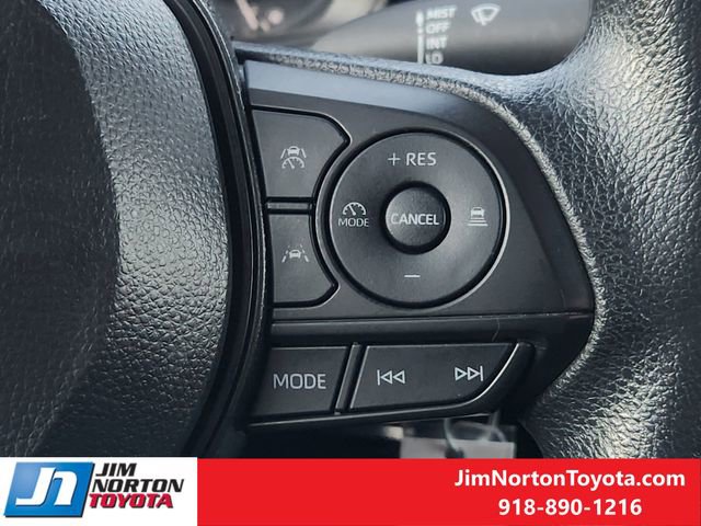 Used 2024 Toyota Corolla LE image 30
