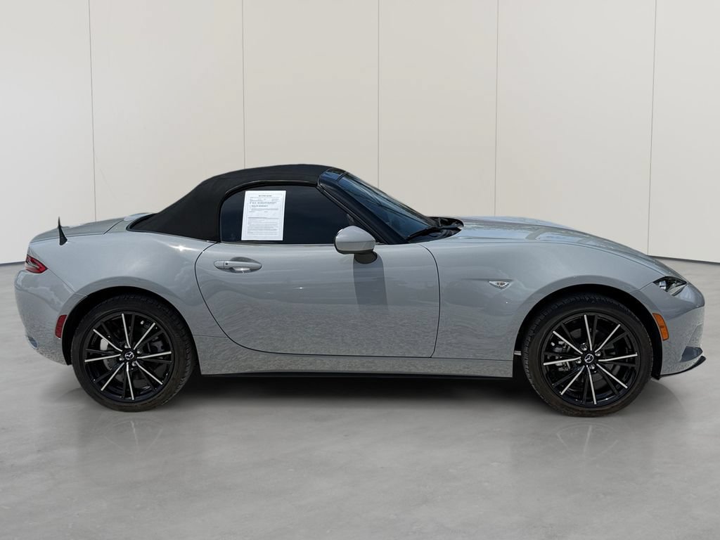 Used 2024 MAZDA MX-5 Miata Grand Touring RWD image 6