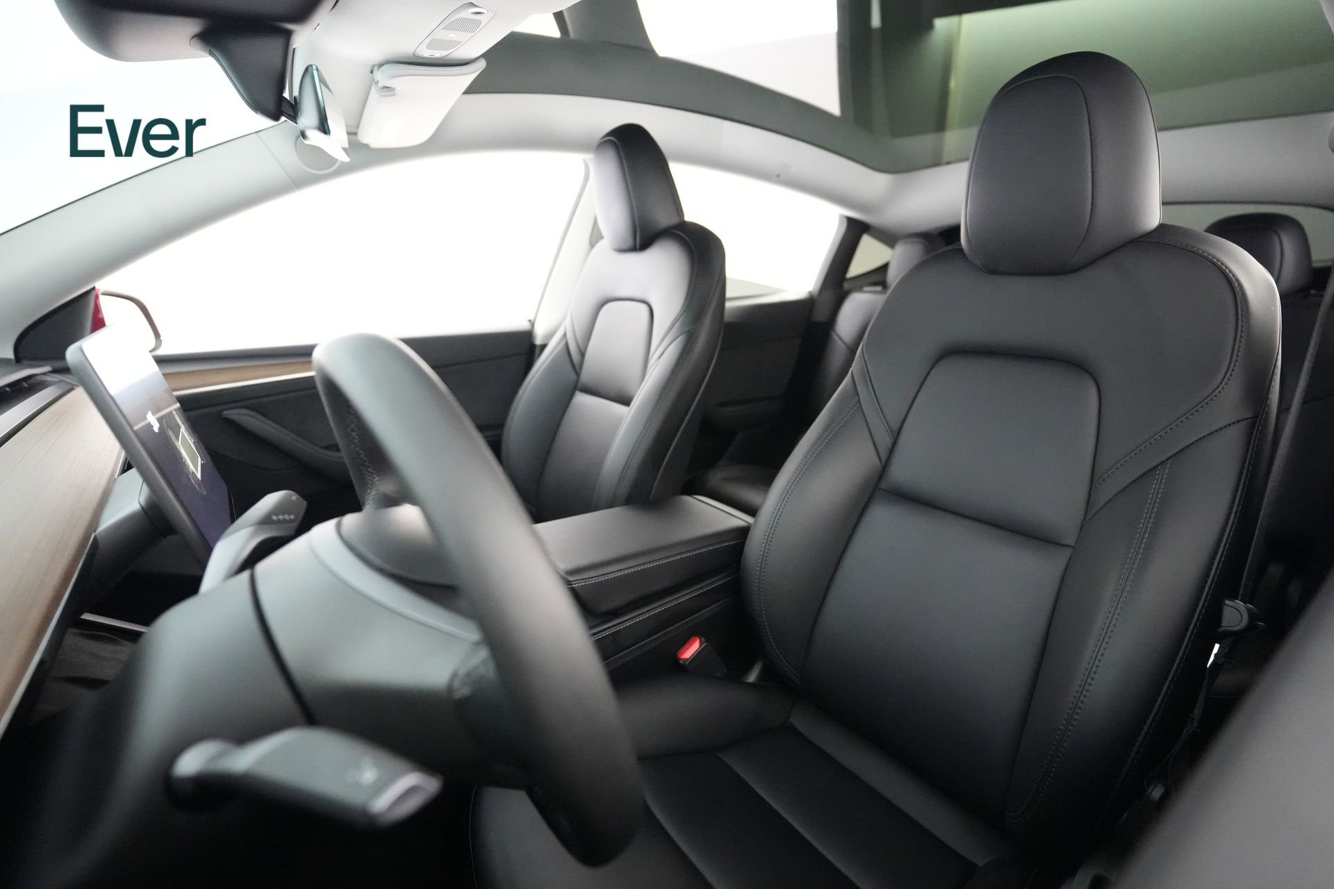 Used 2024 Tesla Model Y Performance AWD/4WD image 4