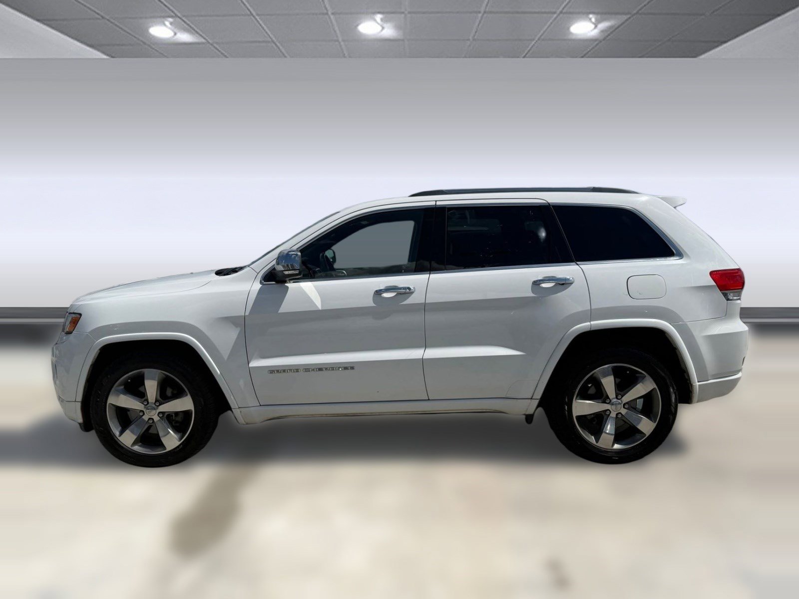 Used 2014 Jeep Grand Cherokee Overland RWD image 2