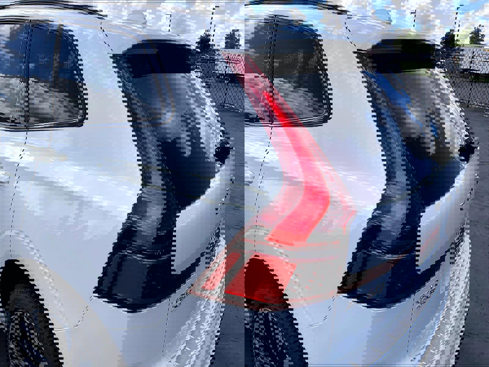 New 2026 Volvo XC60 T8 Ultra w/ Climate Package AWD/4WD image 25