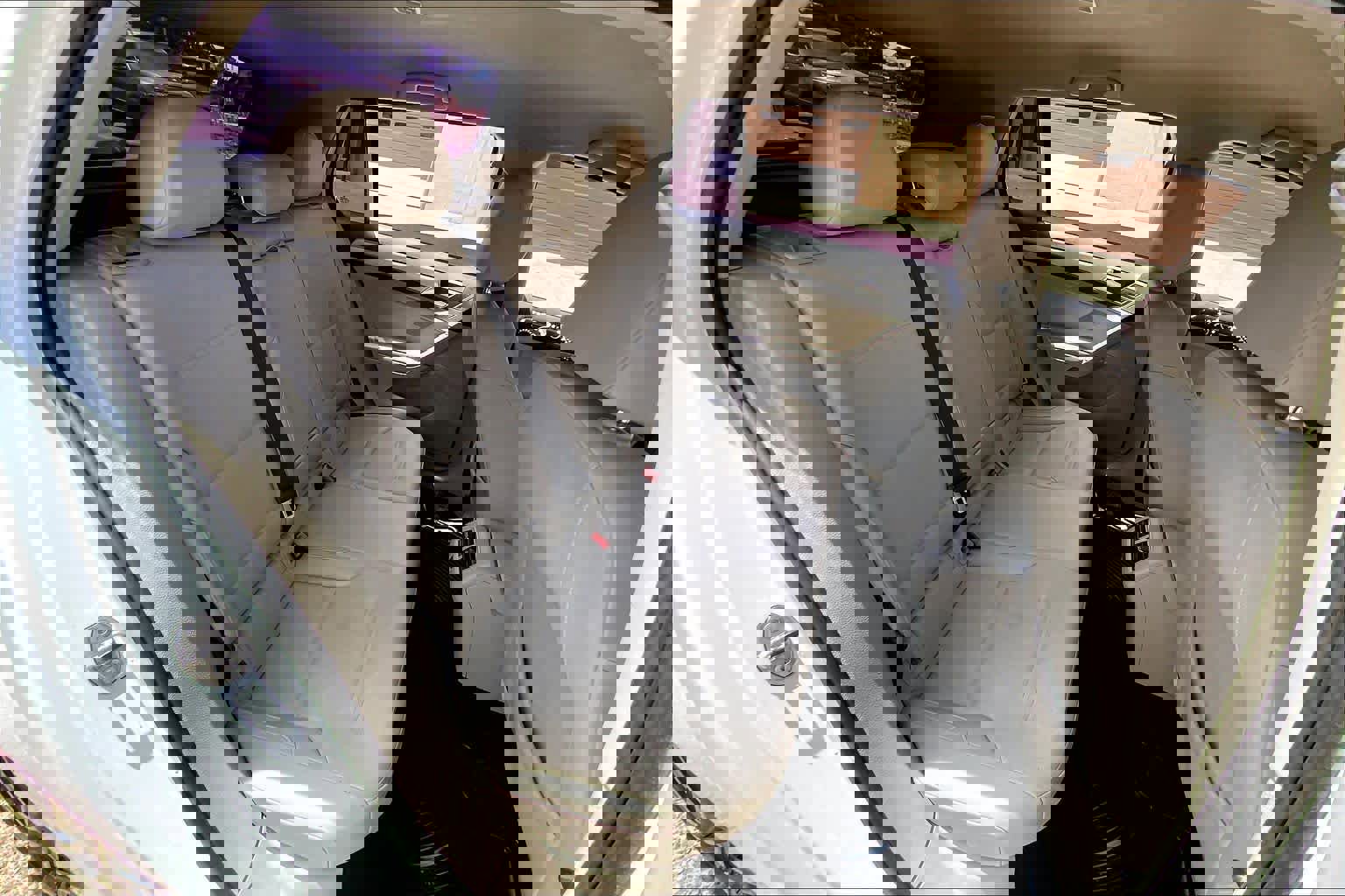 Used 2015 Volkswagen Golf TDI S FWD image 20