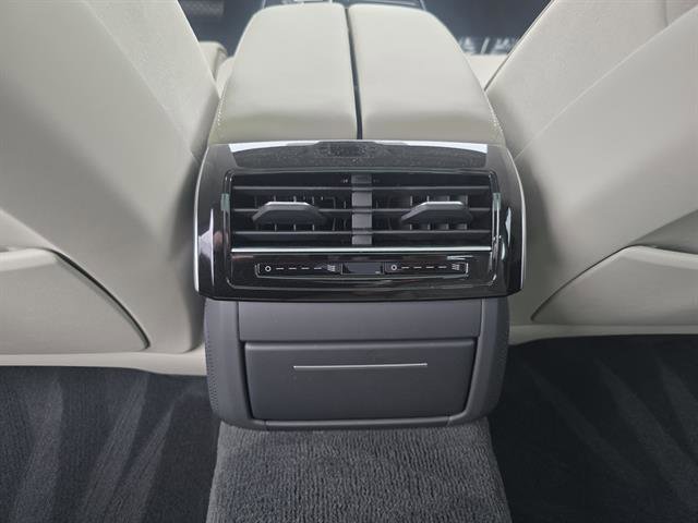 New 2025 Audi A8 L 3.0T image 19