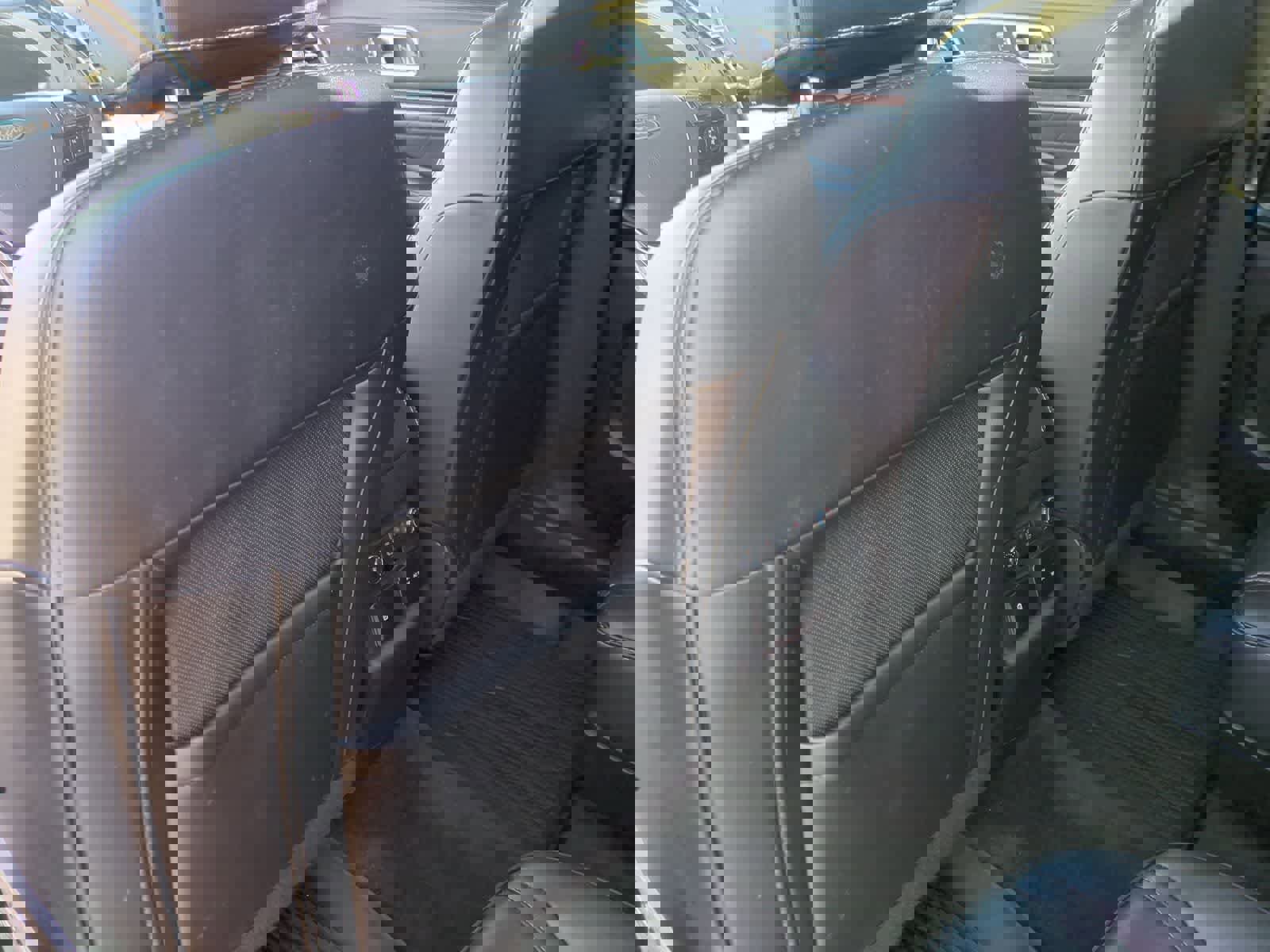 Used 2017 Ford Explorer Platinum image 18