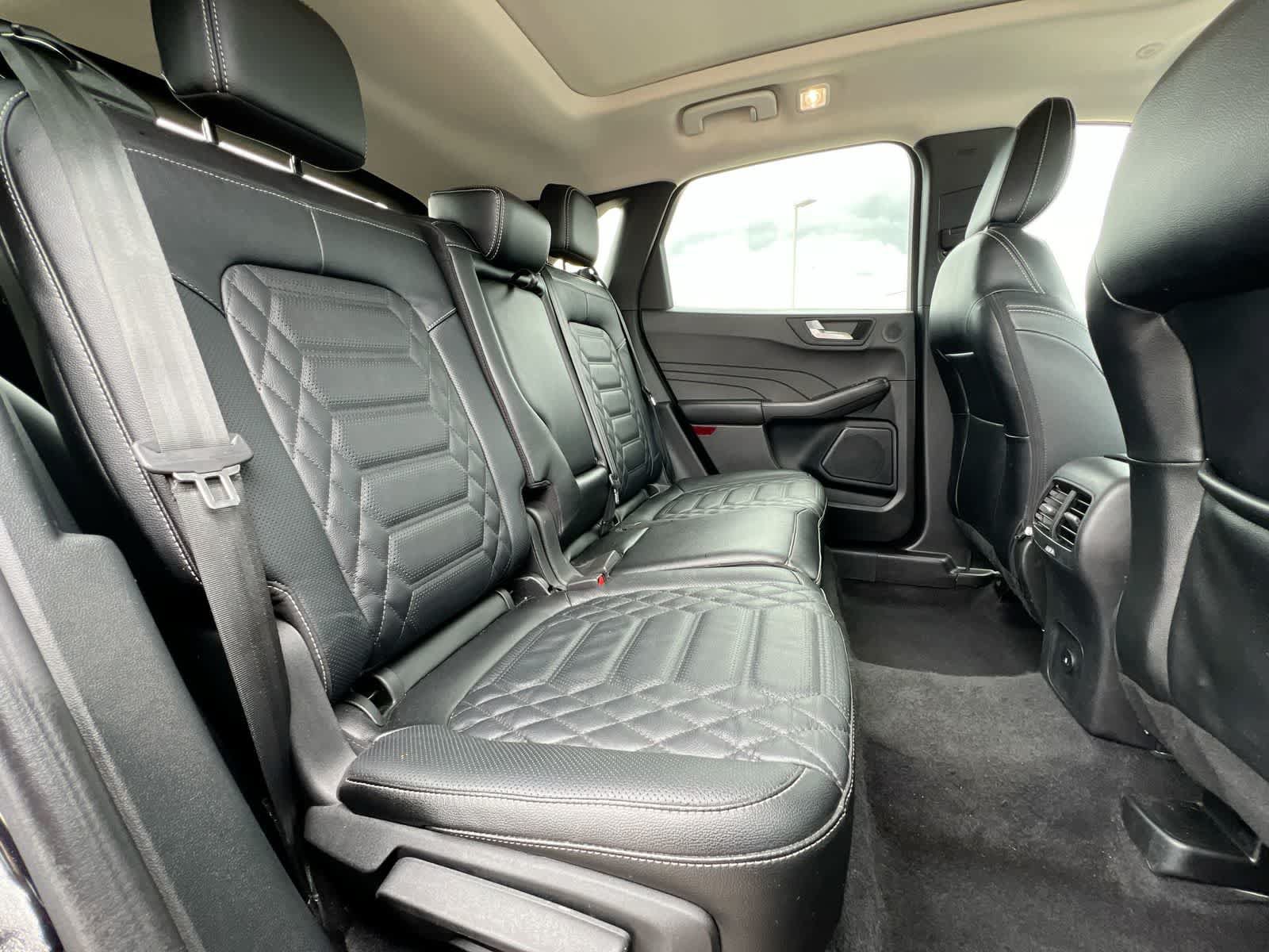 Used 2023 Ford Escape Platinum w/ Premium Technology Package AWD/4WD image 20