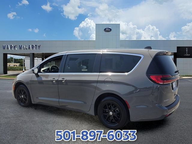 Used 2025 Chrysler Pacifica Select FWD video 3