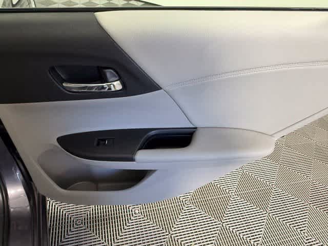 Used 2015 Honda Accord EX-L image 47