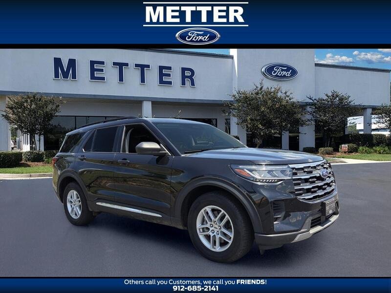 Used 2025 Ford Explorer Active RWD video 1
