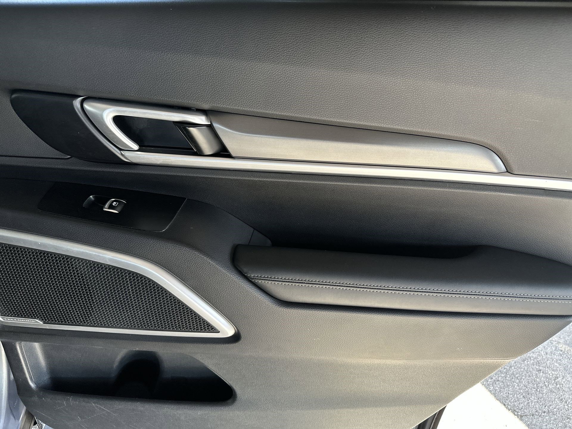 Certified 2020 Kia Telluride LX image 27