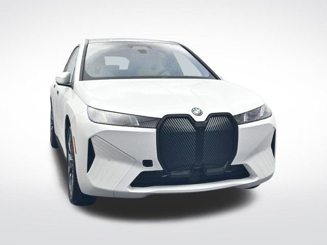 New 2026 BMW iX xDrive60 image 11