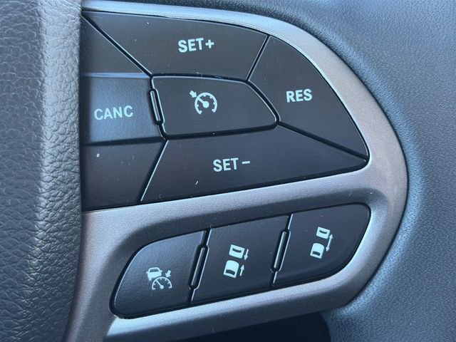 Used 2022 Jeep Cherokee Limited w/ Elite Package image 44