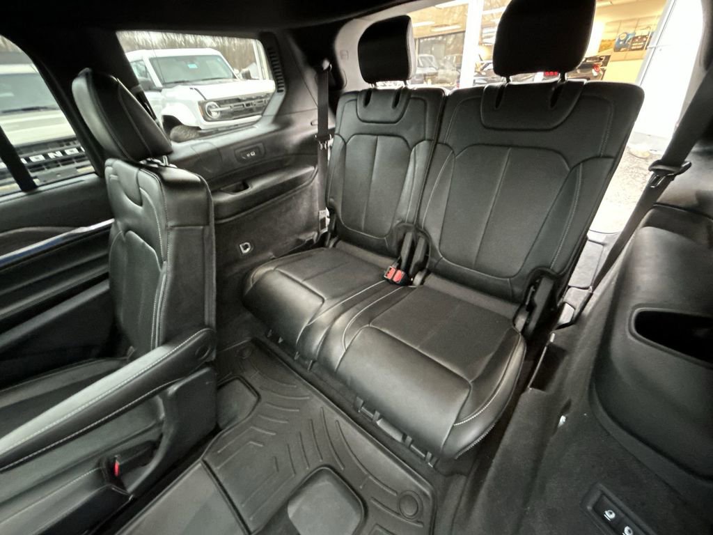 Used 2021 Jeep Grand Cherokee L Overland w/ Luxury Tech Group IV image 24