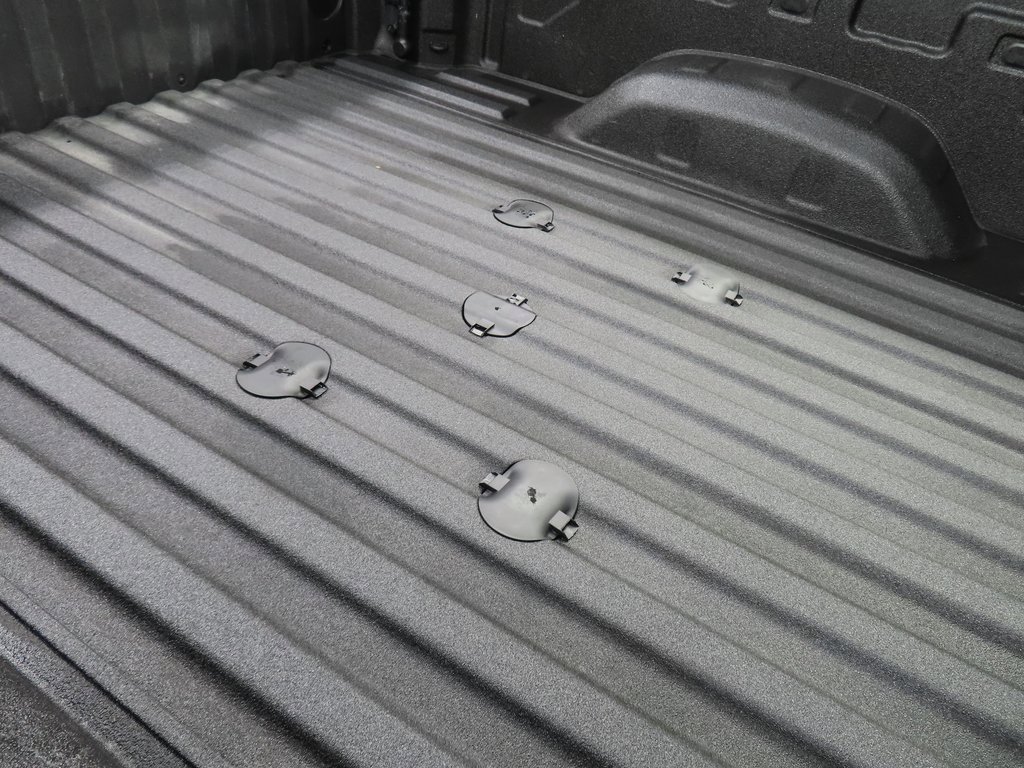 Used 2025 GMC Sierra 2500 AT4X image 46