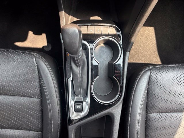 Used 2020 Buick Encore GX Essence w/ Experience Buick Package FWD image 24