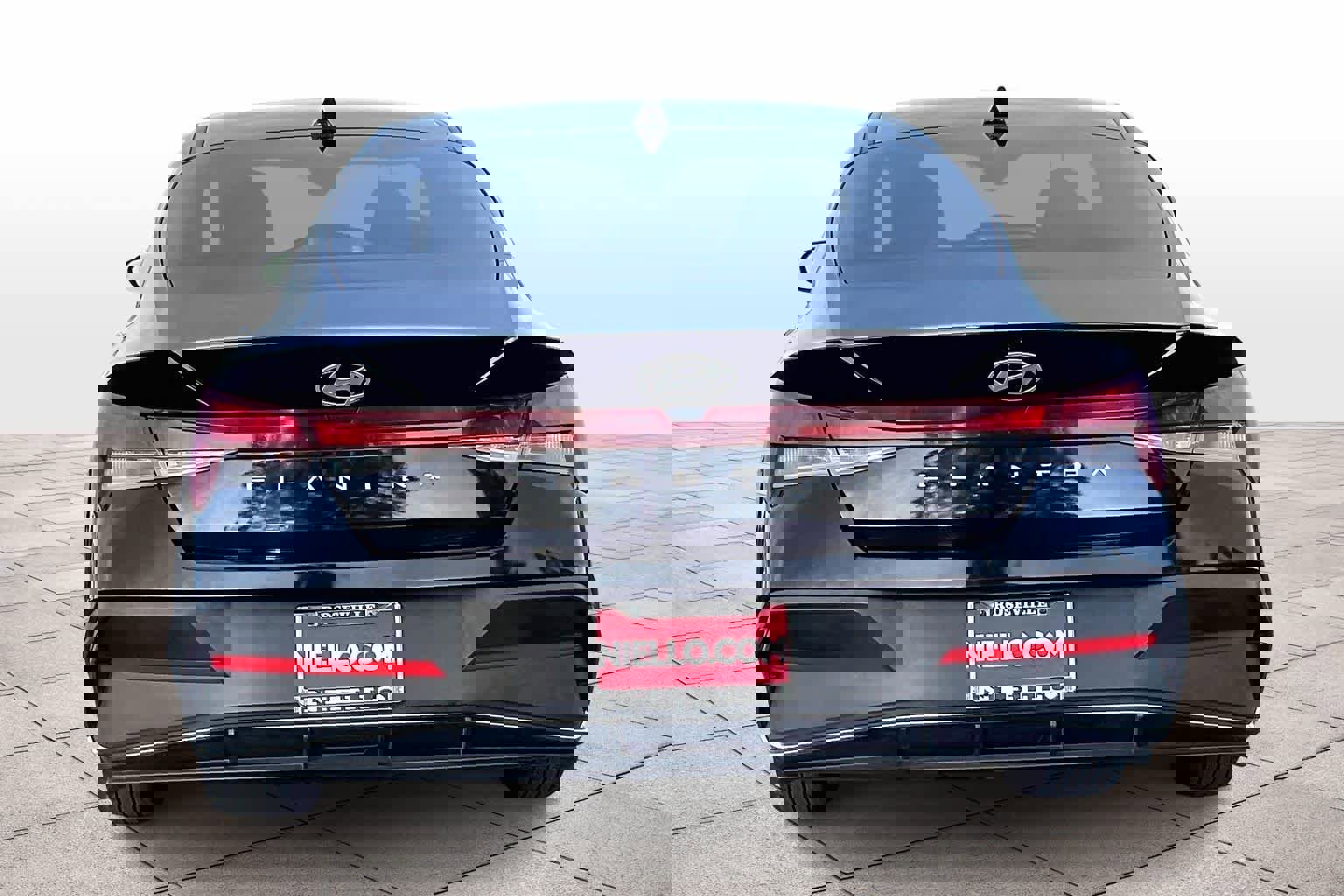 Used 2024 Hyundai Elantra SE image 7