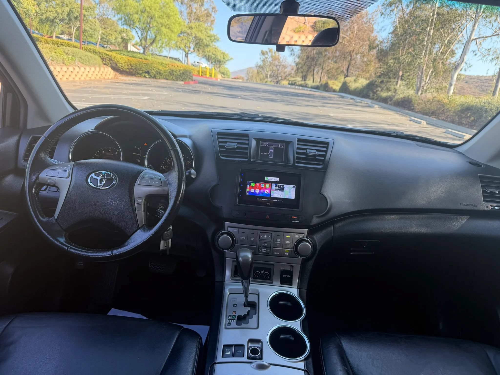 Used 2010 Toyota Highlander SE AWD/4WD image 18