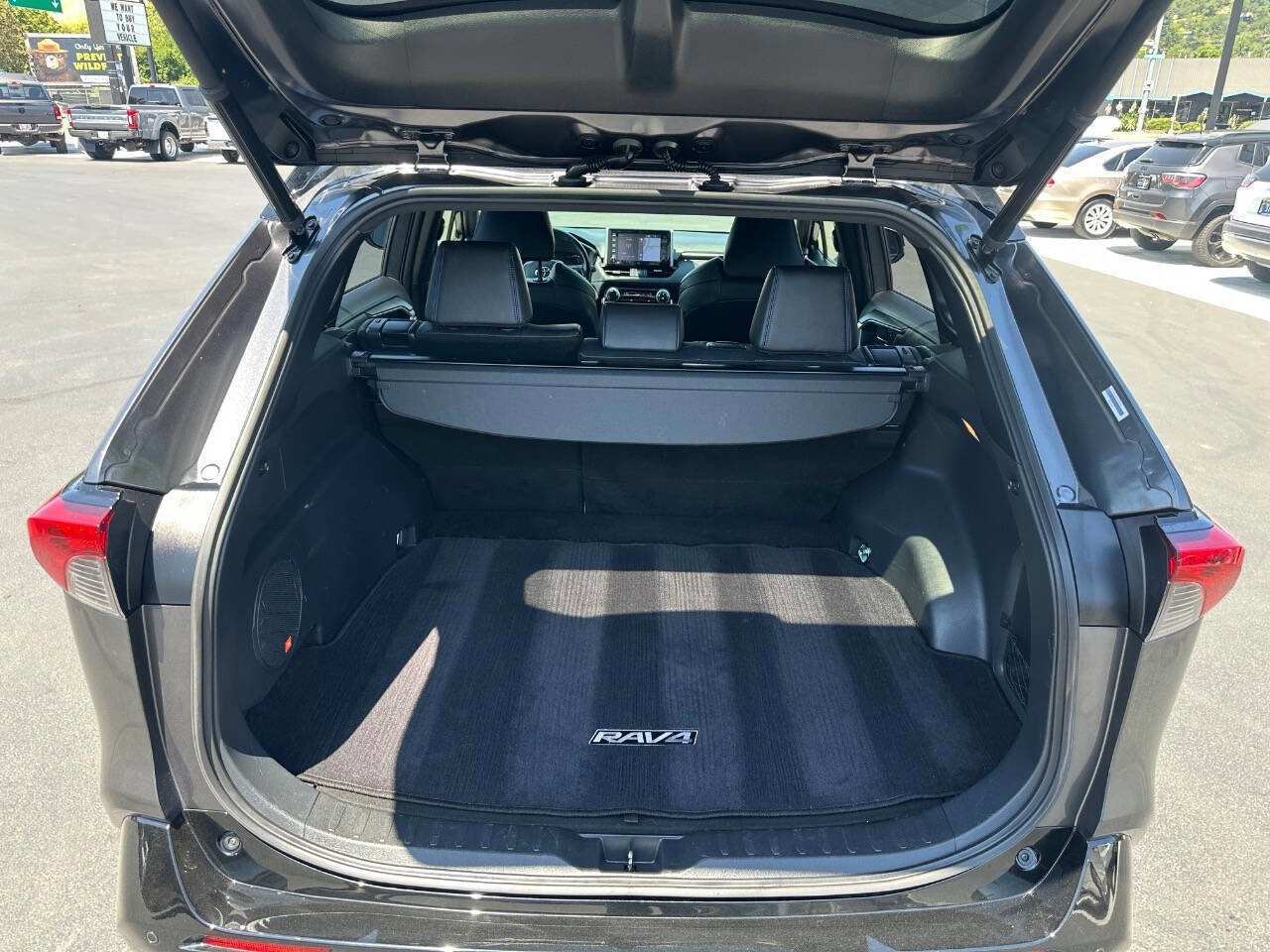 Used 2019 Toyota RAV4 XSE image 21