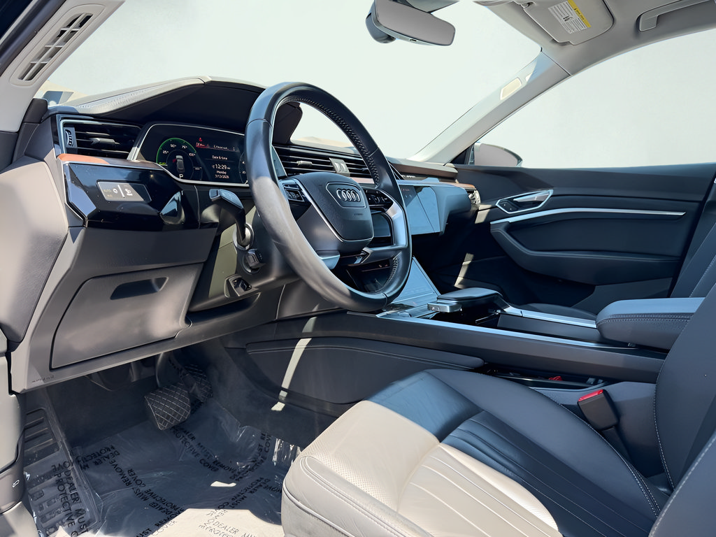 Used 2019 Audi e-tron Premium Plus AWD/4WD image 3