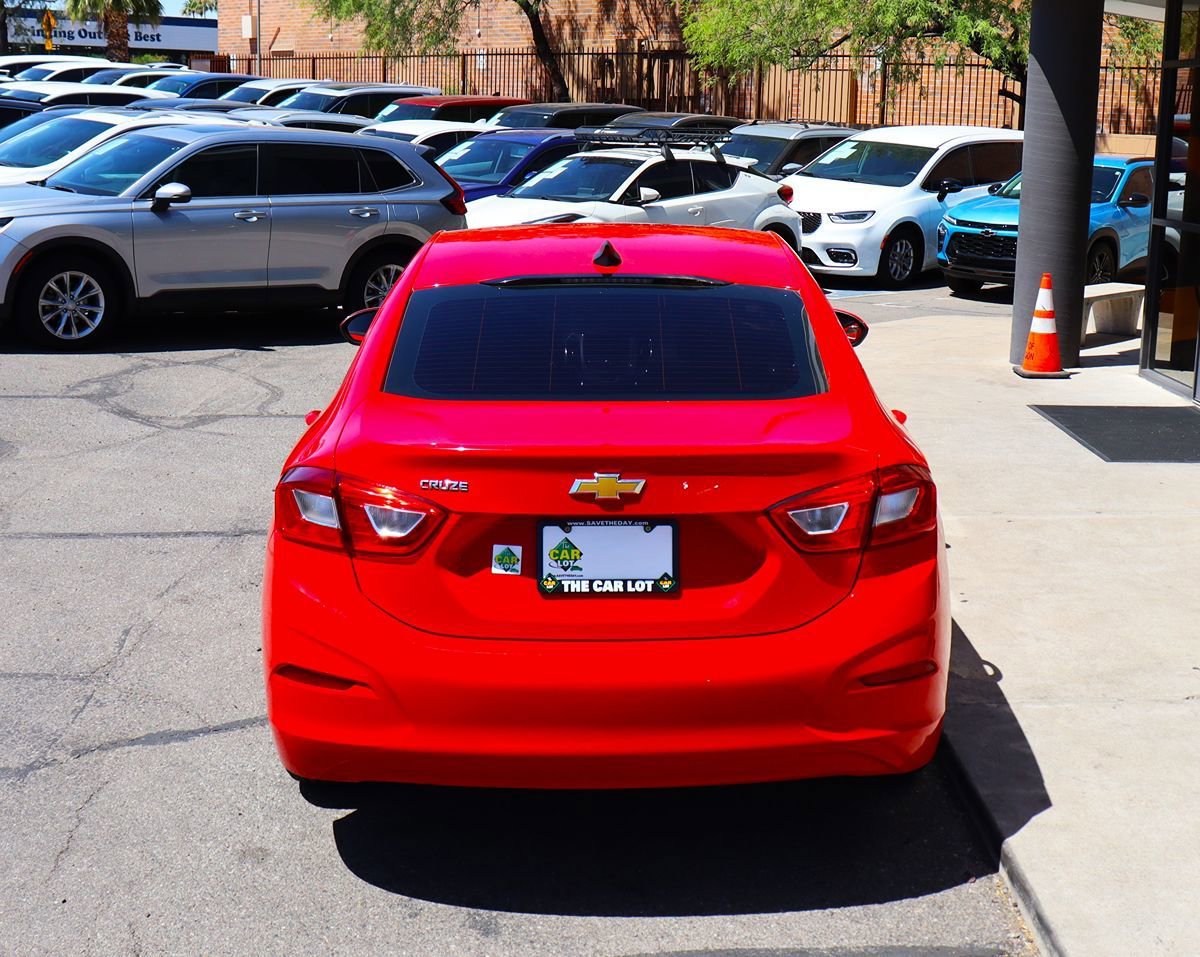 Used 2019 Chevrolet Cruze LS w/ LS Convenience Package FWD image 10