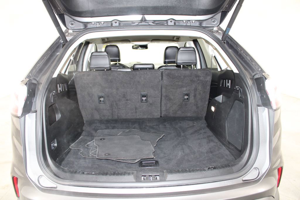 Used 2024 Ford Edge Titanium image 14