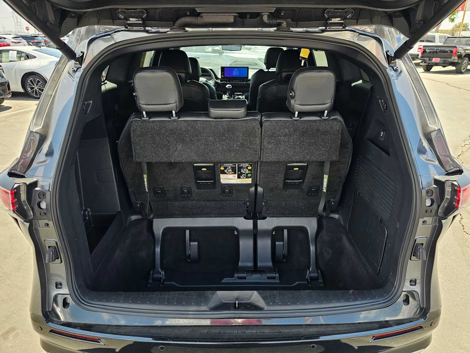 Certified 2025 Toyota Sienna Platinum AWD/4WD image 15