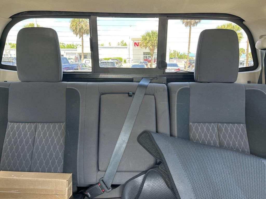Certified 2024 Nissan Titan SV w/ SV Convenience Package RWD image 15