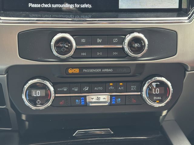 Used 2022 Ford F350 Platinum AWD/4WD image 21