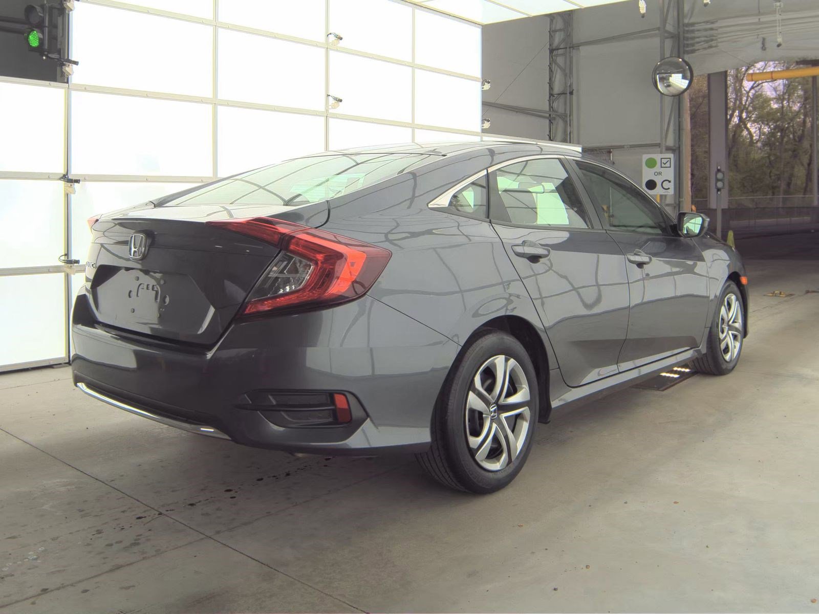 Used 2020 Honda Civic LX image 4