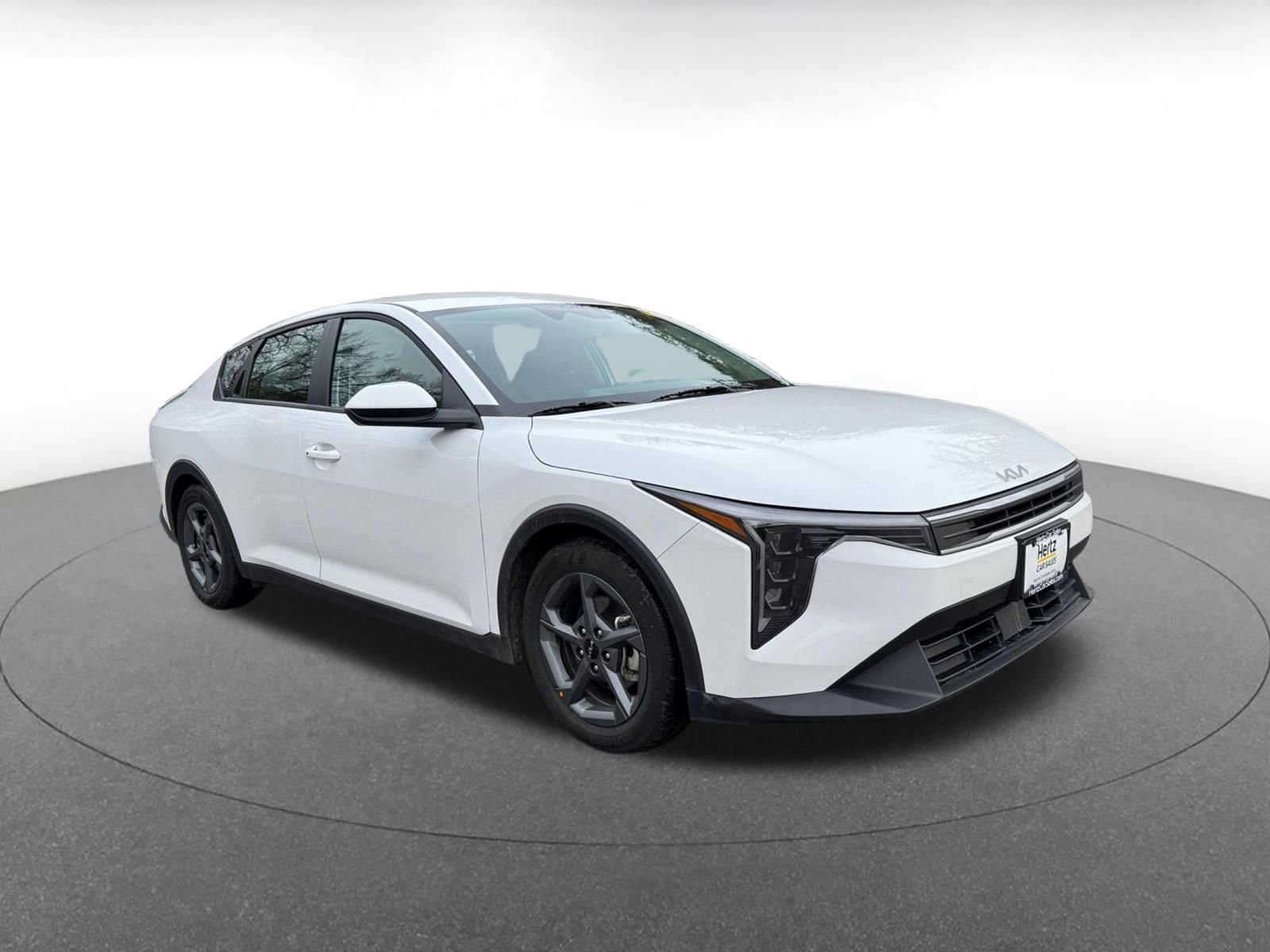 Used 2025 Kia K4 LXS FWD image 1