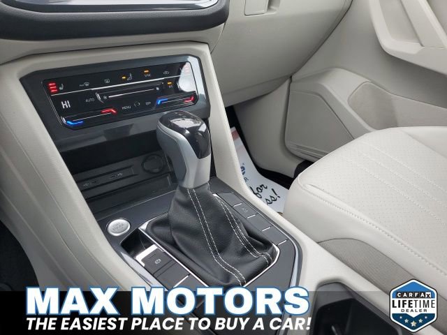 Used 2023 Volkswagen Tiguan SE image 30