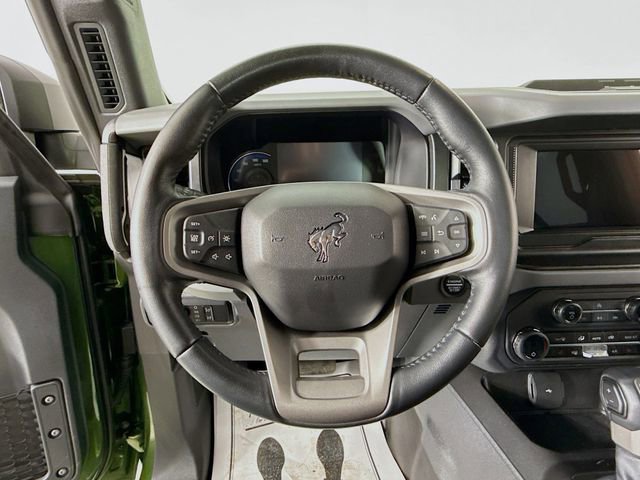 Used 2023 Ford Bronco Black Diamond image 11