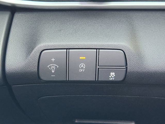 Certified 2026 Hyundai Elantra SE FWD image 15