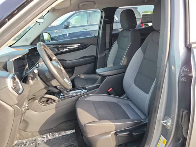 Certified 2024 Chevrolet TrailBlazer LT w/ LT Cold Weather Package AWD/4WD image 6