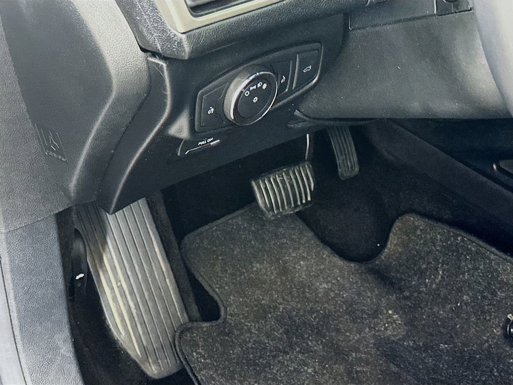 Used 2018 Lincoln MKZ Premiere FWD image 10