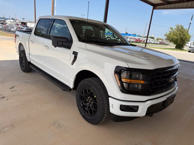 New 2026 Ford F150 XLT w/ Equipment Group 302A MID