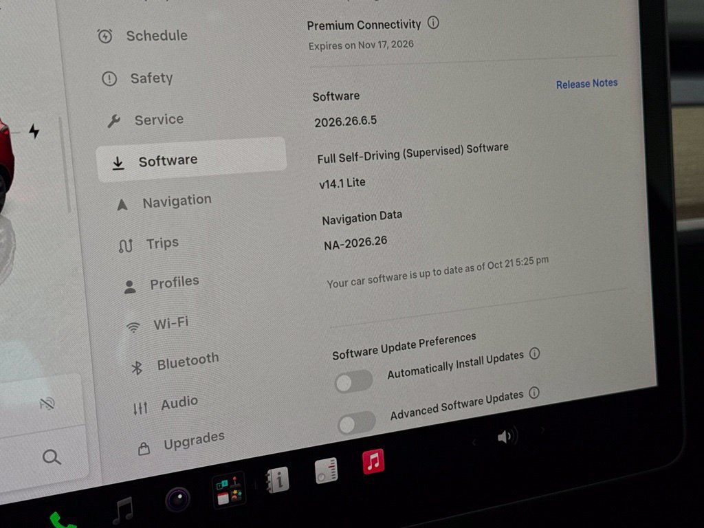 Used 2022 Tesla Model Y Long Range AWD/4WD image 49