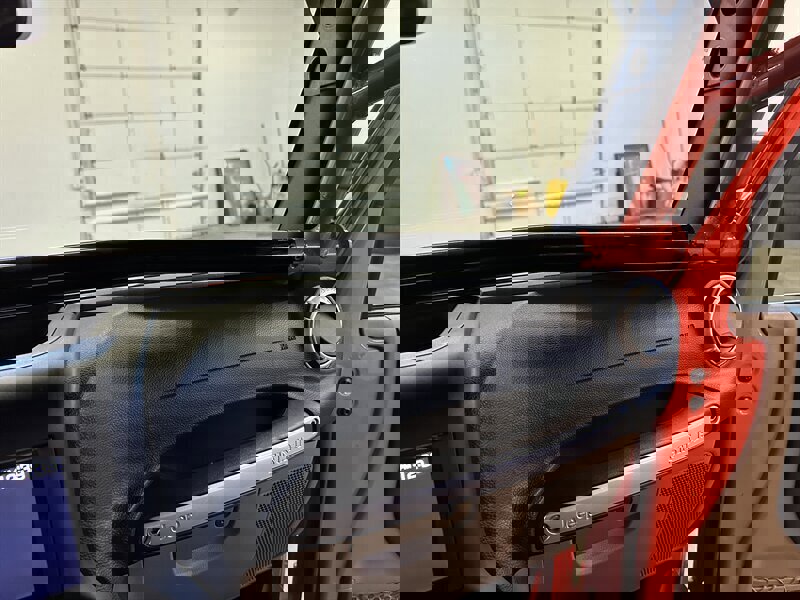 Used 2015 Jeep Wrangler Rubicon w/ Power Convenience Group image 38