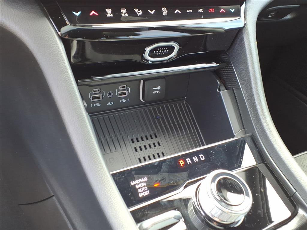 New 2026 Jeep Grand Cherokee Altitude image 30