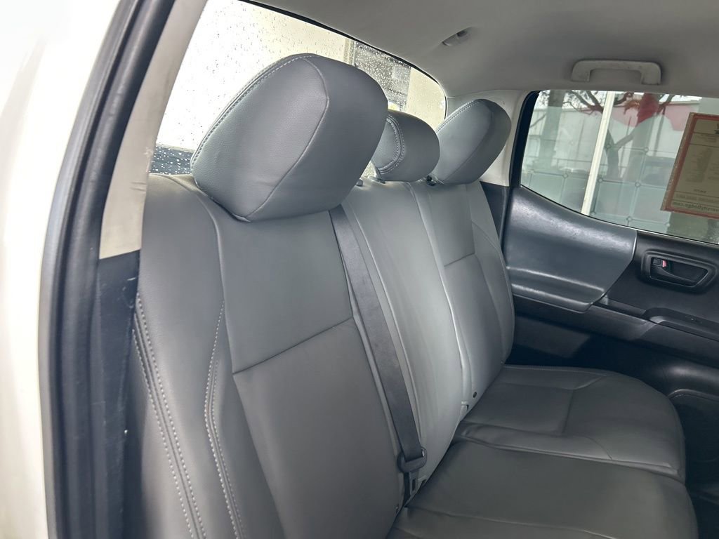 Used 2022 Toyota Tacoma 2WD Double Cab image 27