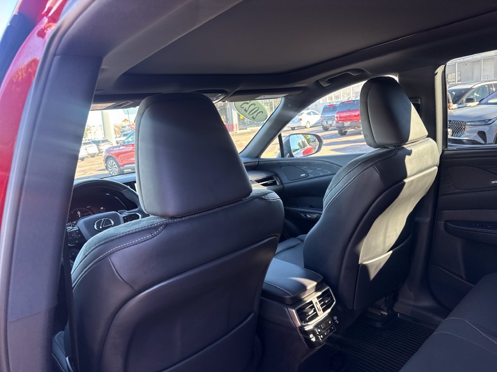 Used 2025 Lexus RX 350 w/ Convenience Package AWD/4WD image 21