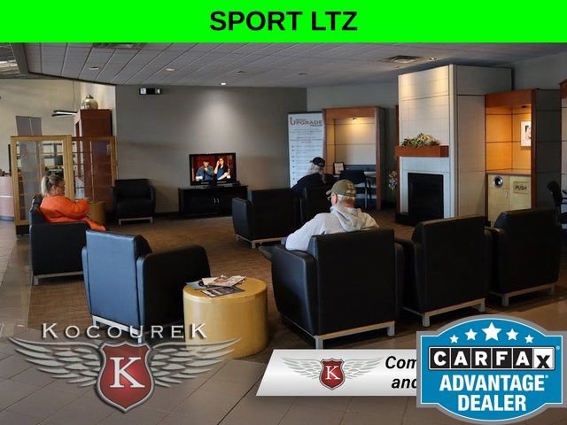 Used 2013 Chevrolet Captiva Sport LTZ FWD image 32