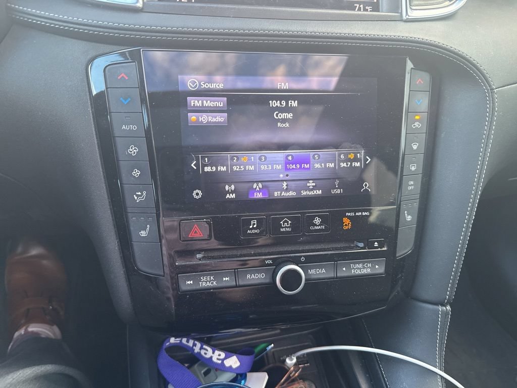 Used 2020 INFINITI QX50 Essential w/ Edition 30 Package FWD image 11