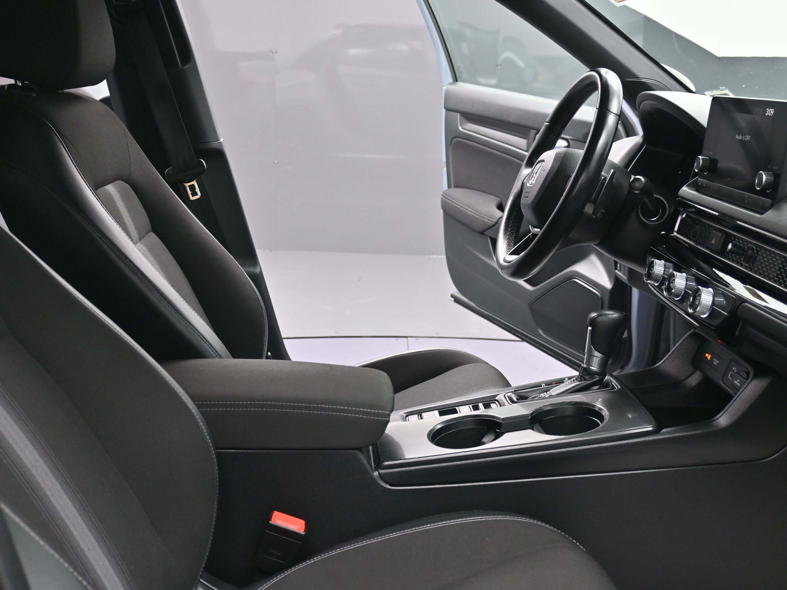 Used 2023 Honda Civic Sport image 25