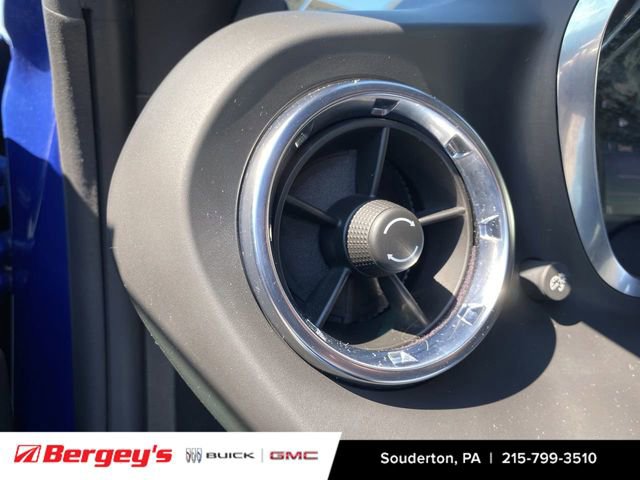 Used 2021 Chevrolet Camaro LT RWD image 19