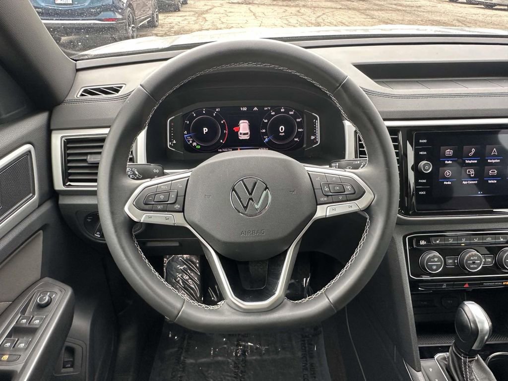 Used 2023 Volkswagen Atlas Cross Sport SE w/ Panoramic Sunroof Package image 17
