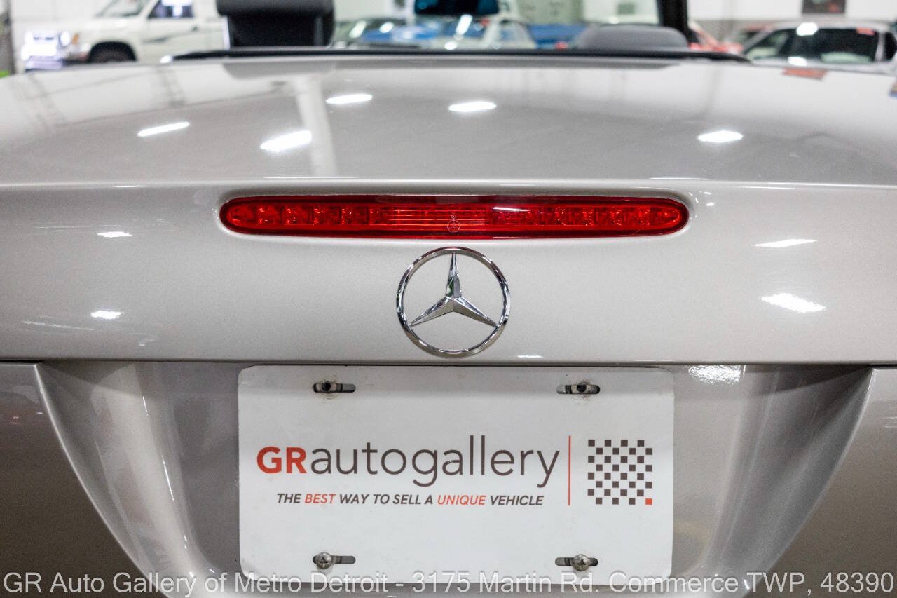 Used 2005 Mercedes-Benz SL 55 AMG image 32
