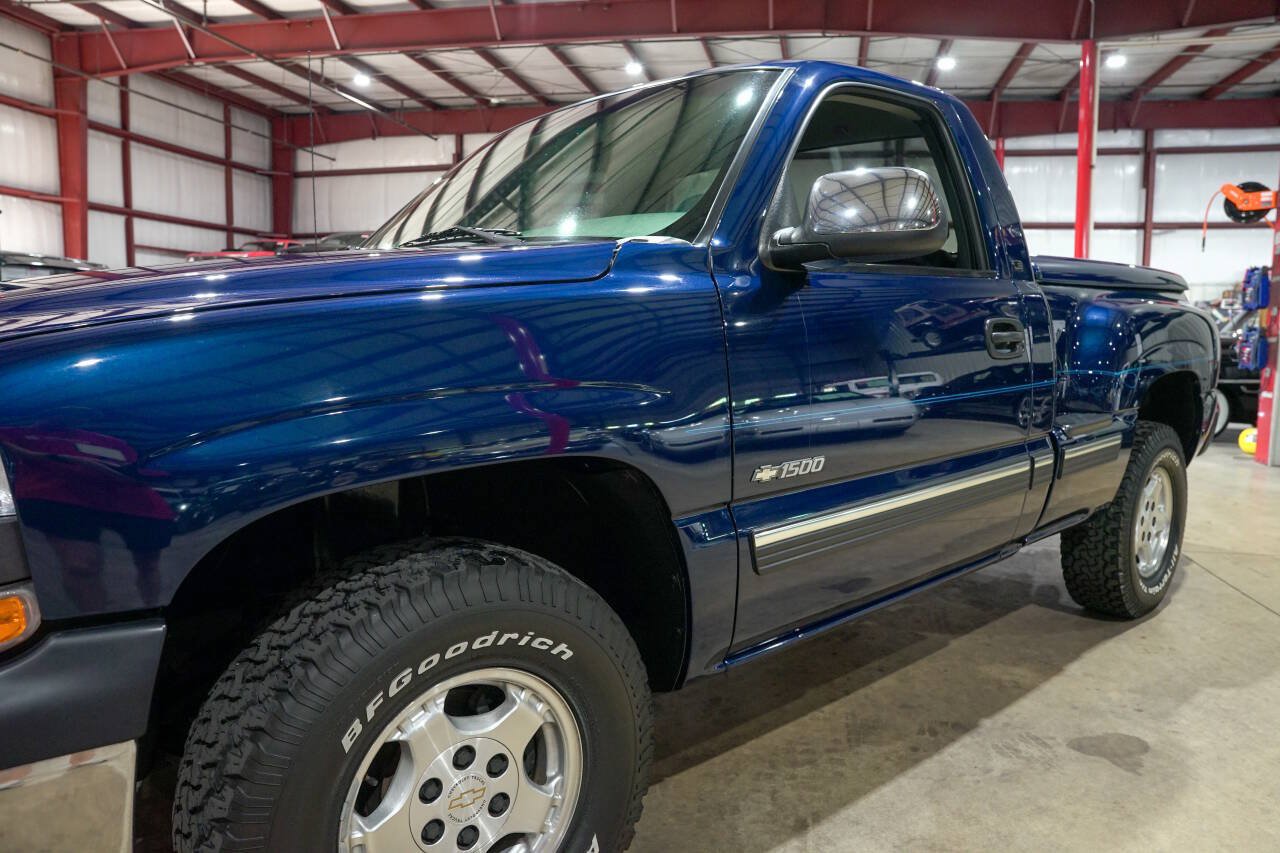 Used 2001 Chevrolet Silverado 1500 LS w/ Off-Road Chassis Pkg AWD/4WD image 38