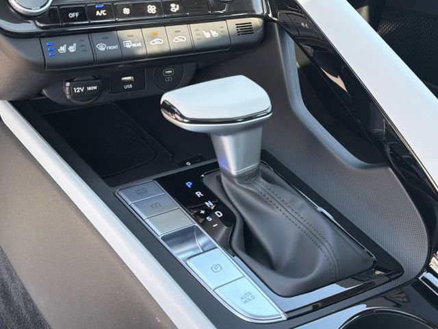 New 2026 Hyundai Elantra Limited image 32