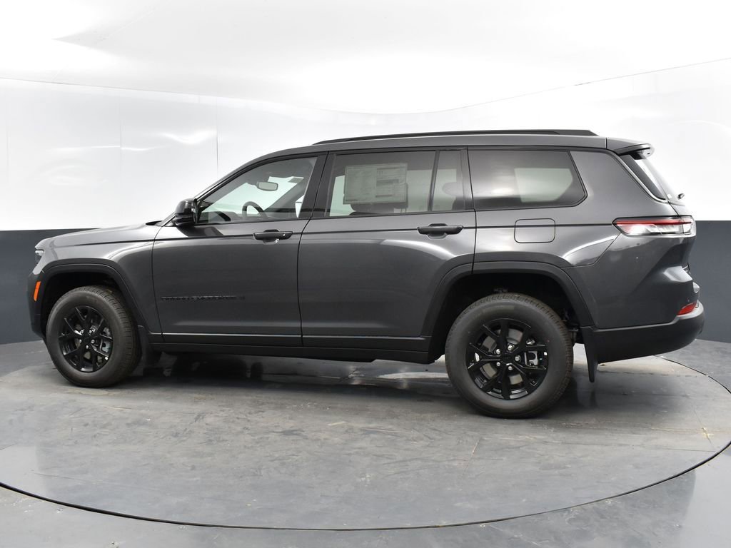 Used 2025 Jeep Grand Cherokee L Altitude image 6