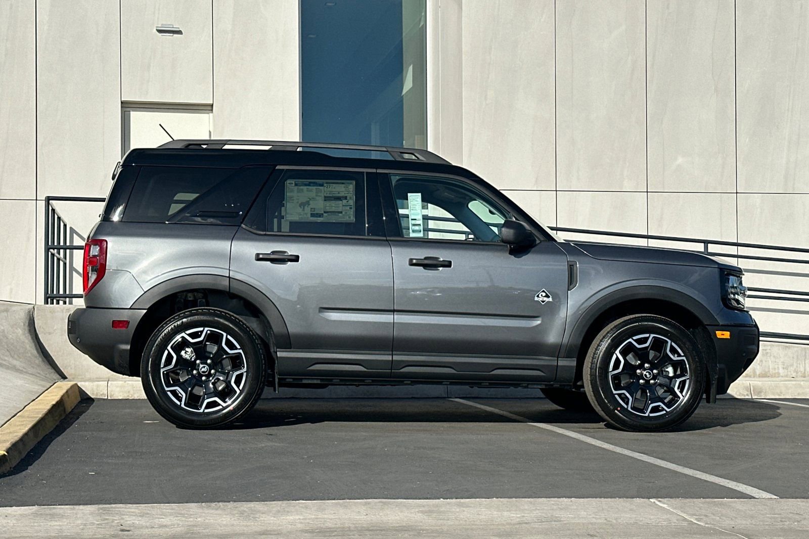 New 2026 Ford Bronco Sport Outer Banks w/ Outer Banks Tech Package+ AWD/4WD image 2